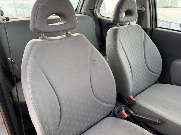 Used Nissan Micra 2003 for sale - 76083900: Photo 31