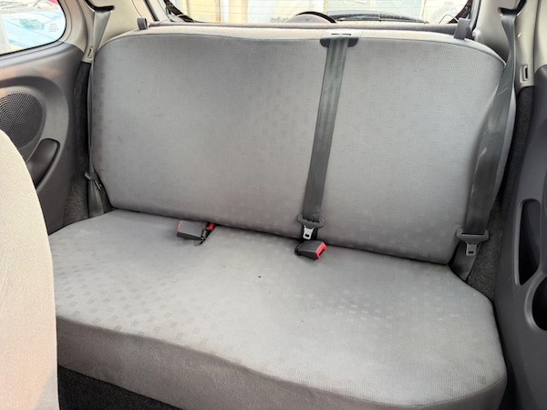 Used Nissan Micra 2003 for sale - 76083900: Photo 38