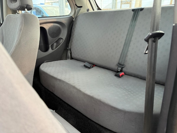 Used Nissan Micra 2003 for sale - 76083900: Photo 39