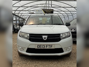 Used Dacia Sandero 2013 for sale - 79157722: Photo