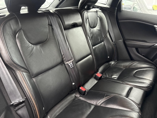 Used Volvo V40 Cross Country 2014 for sale - 76307400: Photo 18