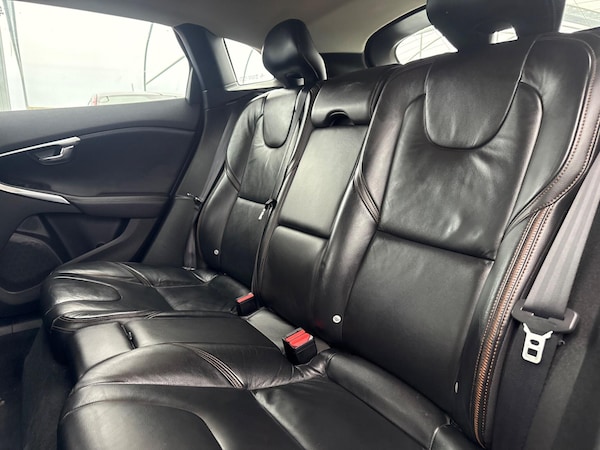 Used Volvo V40 Cross Country 2014 for sale - 76307400: Photo 21