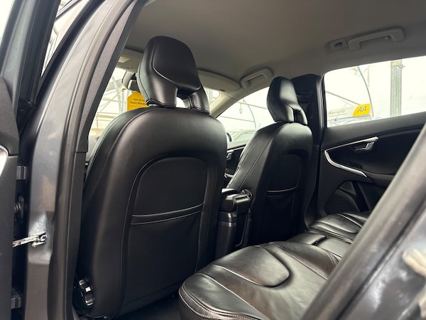 Used Volvo V40 Cross Country 2014 for sale - 76307400: Photo 22