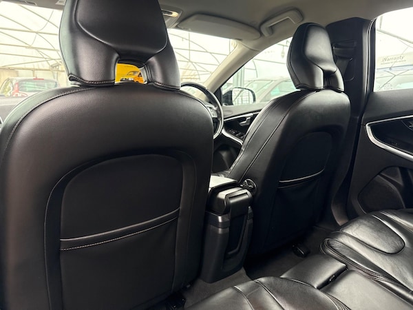 Used Volvo V40 Cross Country 2014 for sale - 76307400: Photo 23