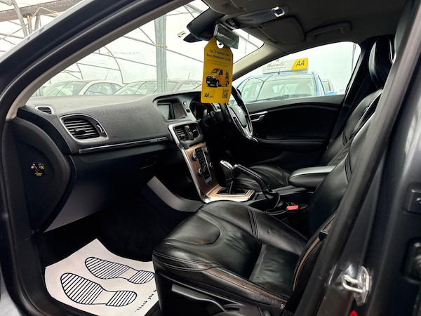 Used Volvo V40 Cross Country 2014 for sale - 76307400: Photo 25