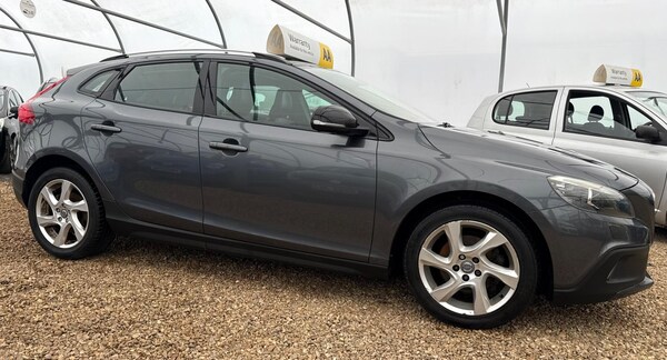 Used Volvo V40 Cross Country 2014 for sale - 76307400: Photo 30