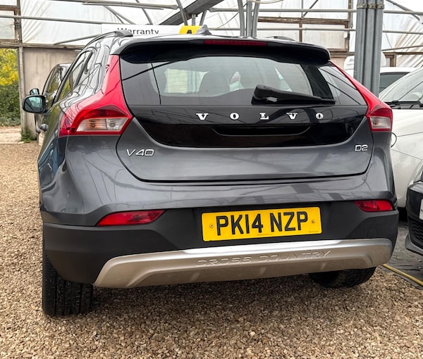 Used Volvo V40 Cross Country 2014 for sale - 76307400: Photo 36