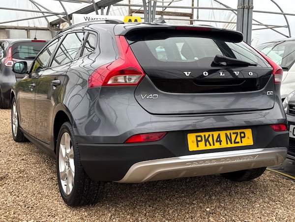Used Volvo V40 Cross Country 2014 for sale - 76307400: Photo 37