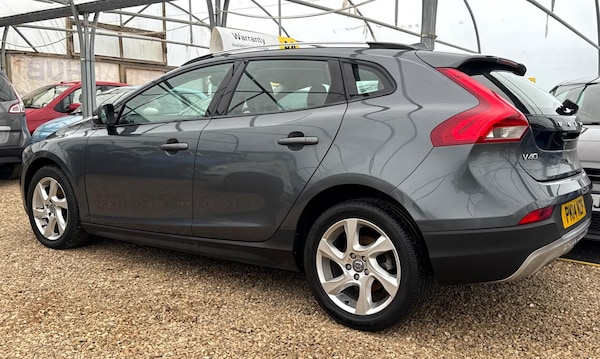 Used Volvo V40 Cross Country 2014 for sale - 76307400: Photo 38