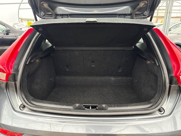 Used Volvo V40 Cross Country 2014 for sale - 76307400: Photo 54