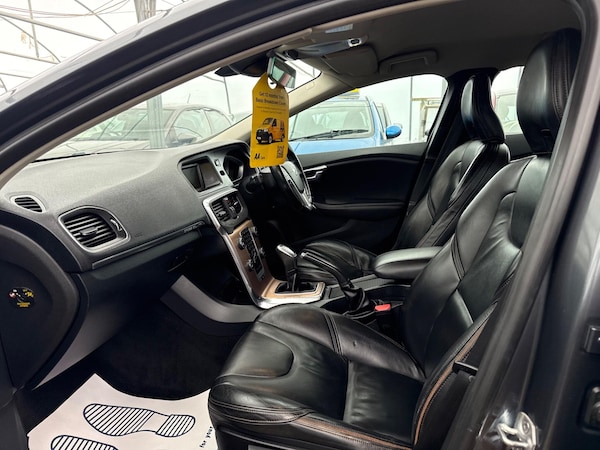 Used Volvo V40 Cross Country 2014 for sale - 76307400: Photo 62