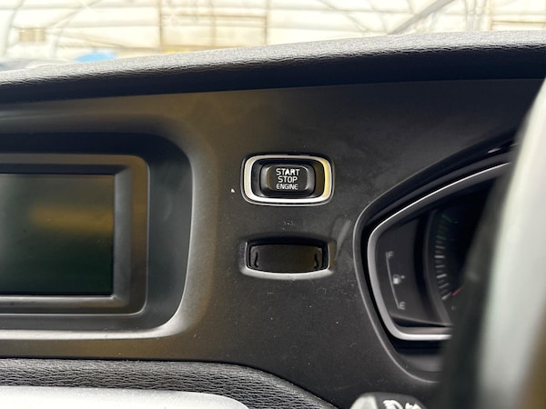 Used Volvo V40 Cross Country 2014 for sale - 76307400: Photo 65