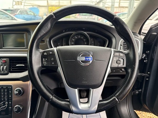 Used Volvo V40 Cross Country 2014 for sale - 76307400: Photo 68