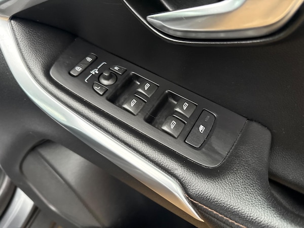 Used Volvo V40 Cross Country 2014 for sale - 76307400: Photo 70
