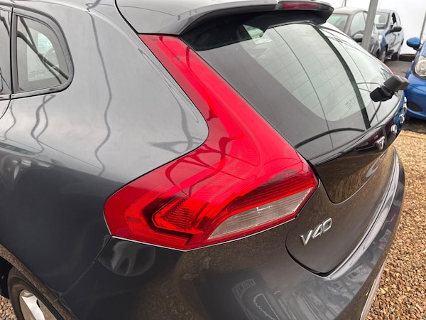 Used Volvo V40 Cross Country 2014 for sale - 76307400: Photo 77