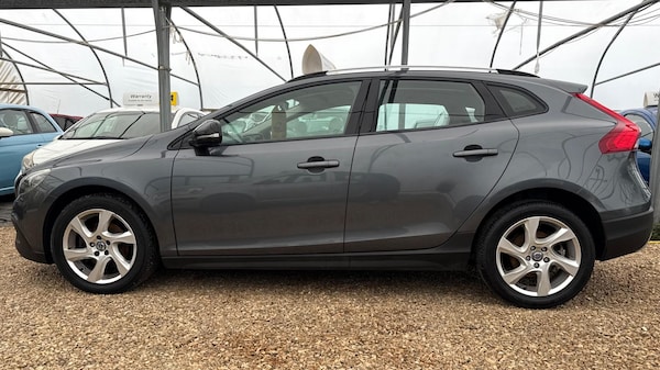Used Volvo V40 Cross Country 2014 for sale - 76307400: Photo 7