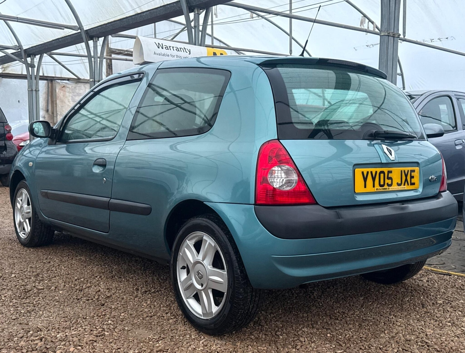 Used Renault Clio 2005 for sale - 77306052: Photo 2