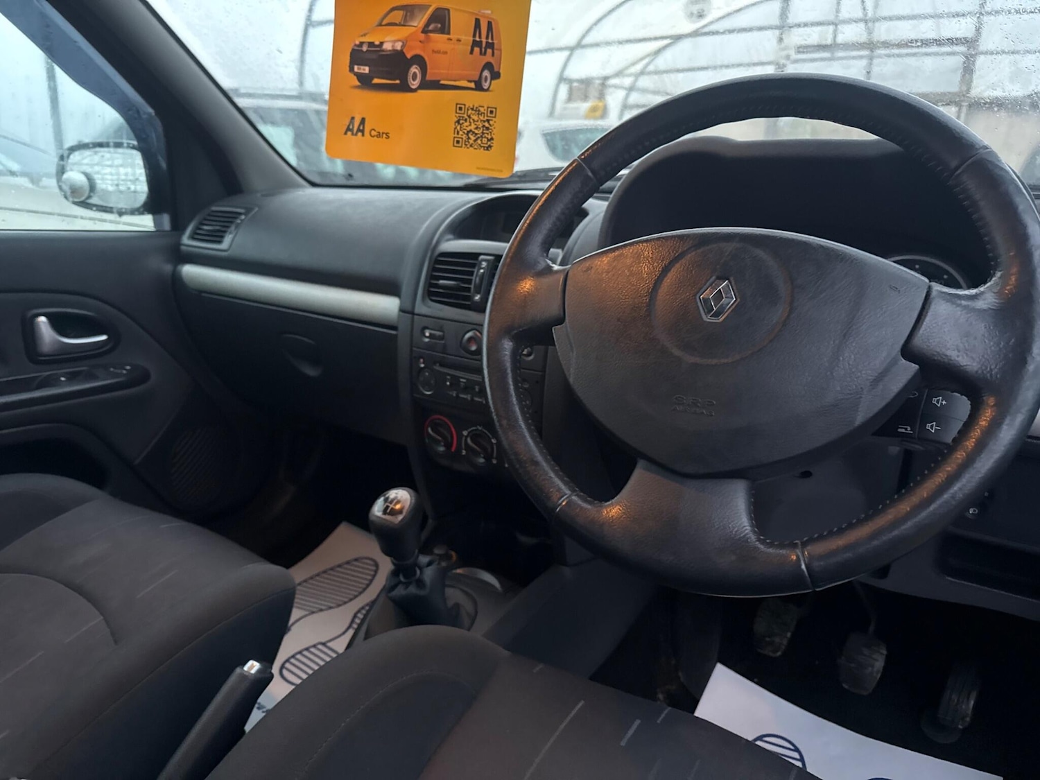 Used Renault Clio 2005 for sale - 77306052: Photo 44