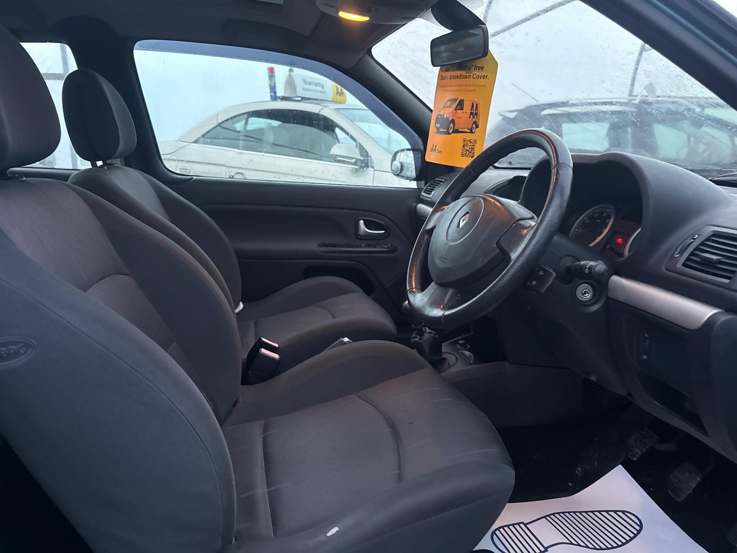 Used Renault Clio 2005 for sale - 77306052: Photo 46