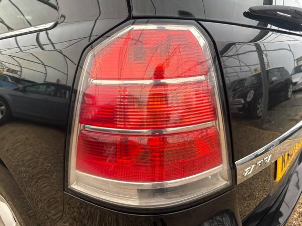 Used Vauxhall Zafira 2007 for sale - 76175574: Photo 83