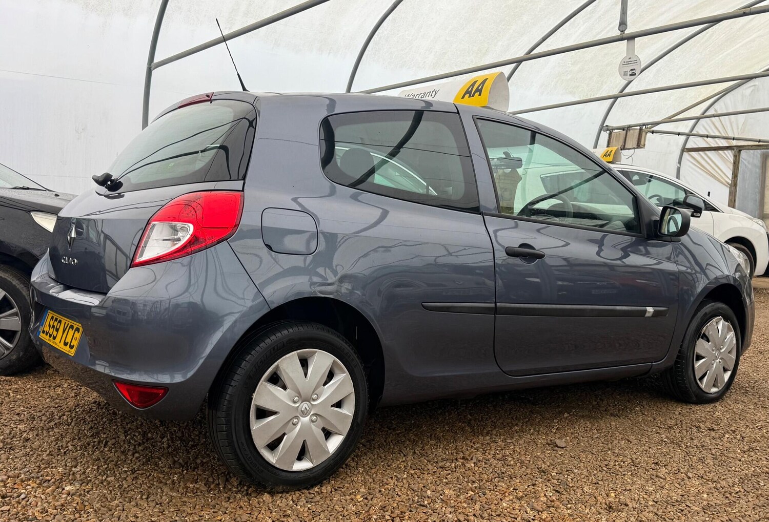 Used Renault Clio for sale - 77345126: Photo 10
