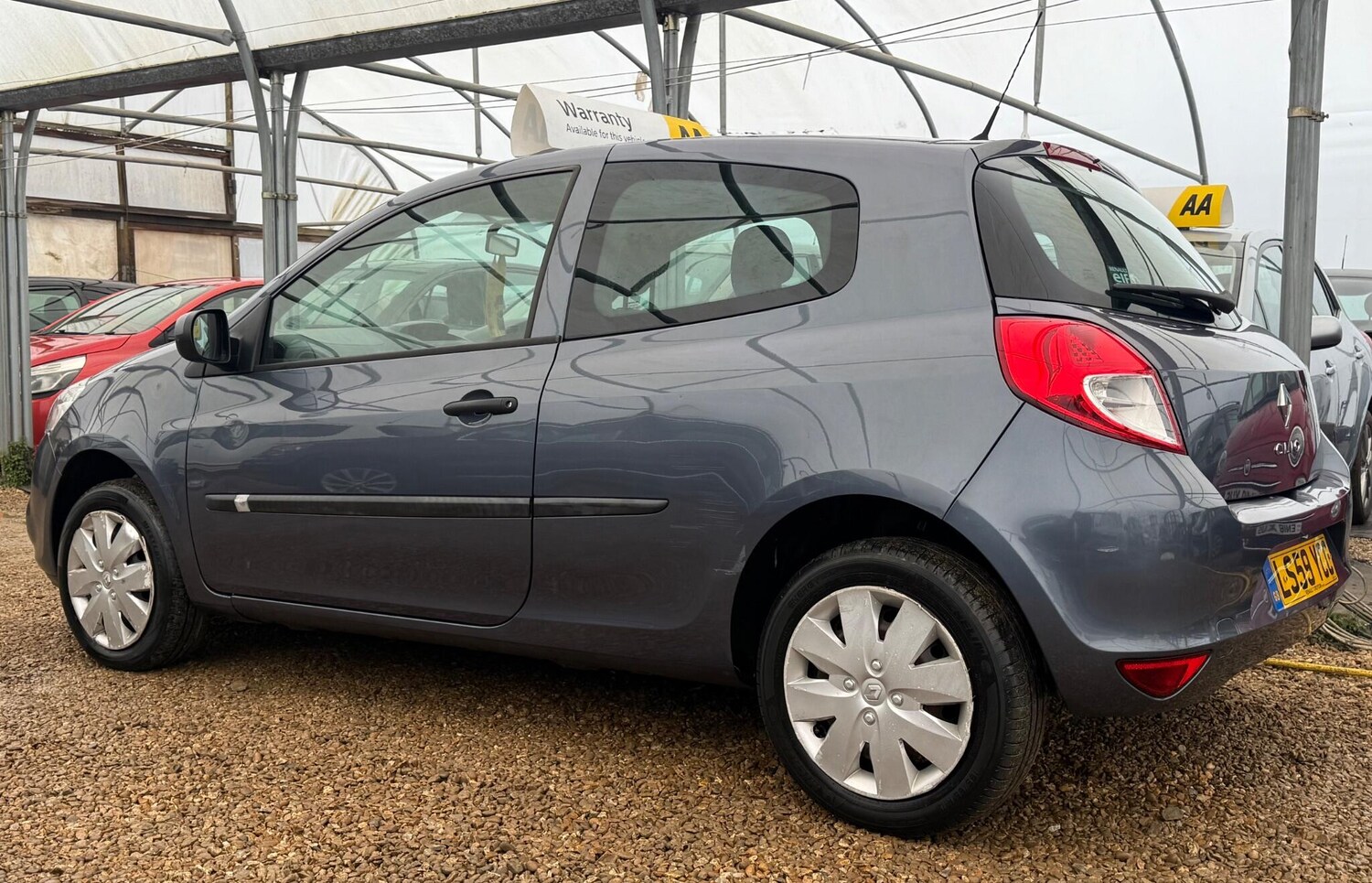 Used Renault Clio for sale - 77345126: Photo 11