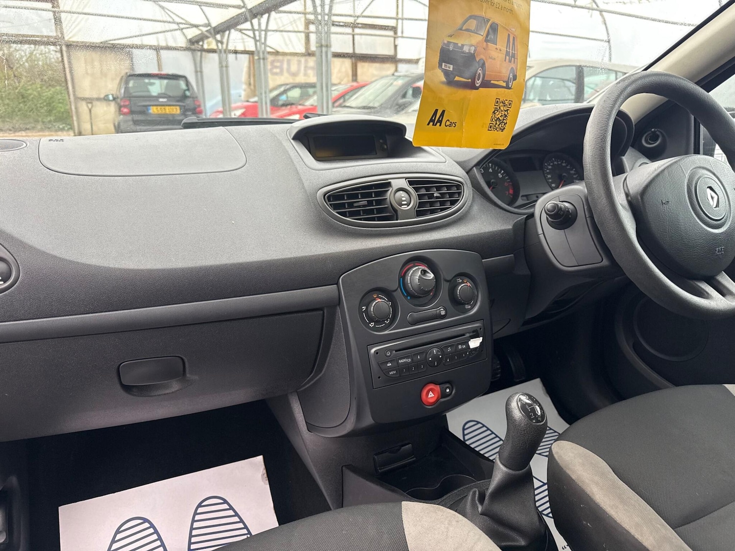 Used Renault Clio for sale - 77345126: Photo 28