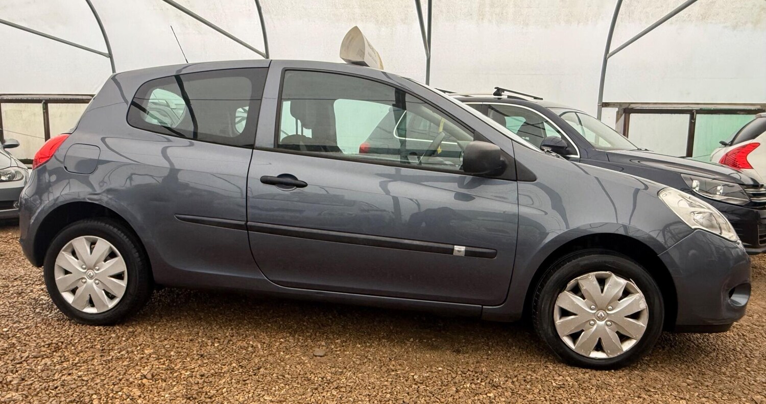 Used Renault Clio for sale - 77345126: Photo 31