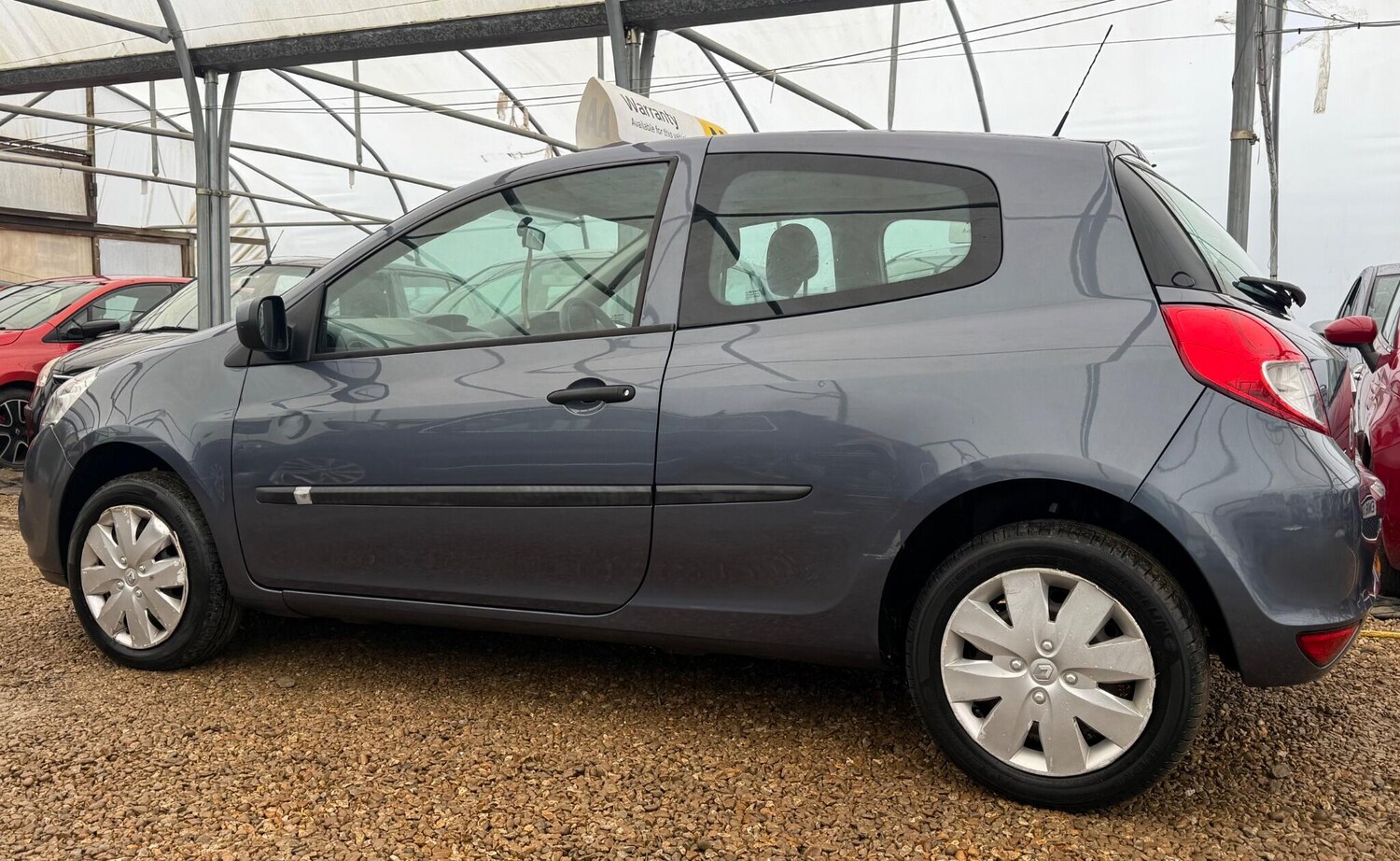 Used Renault Clio for sale - 77345126: Photo 38