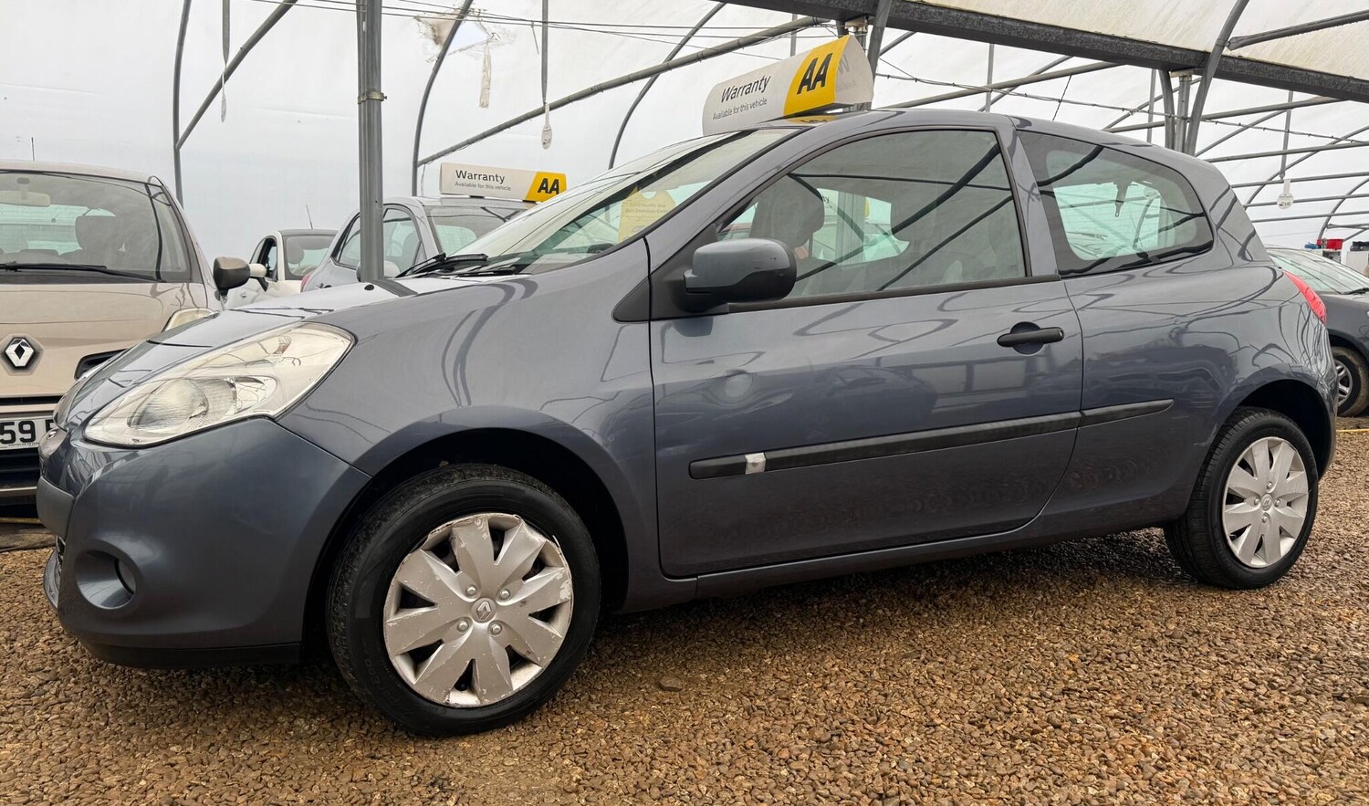 Used Renault Clio for sale - 77345126: Photo 41