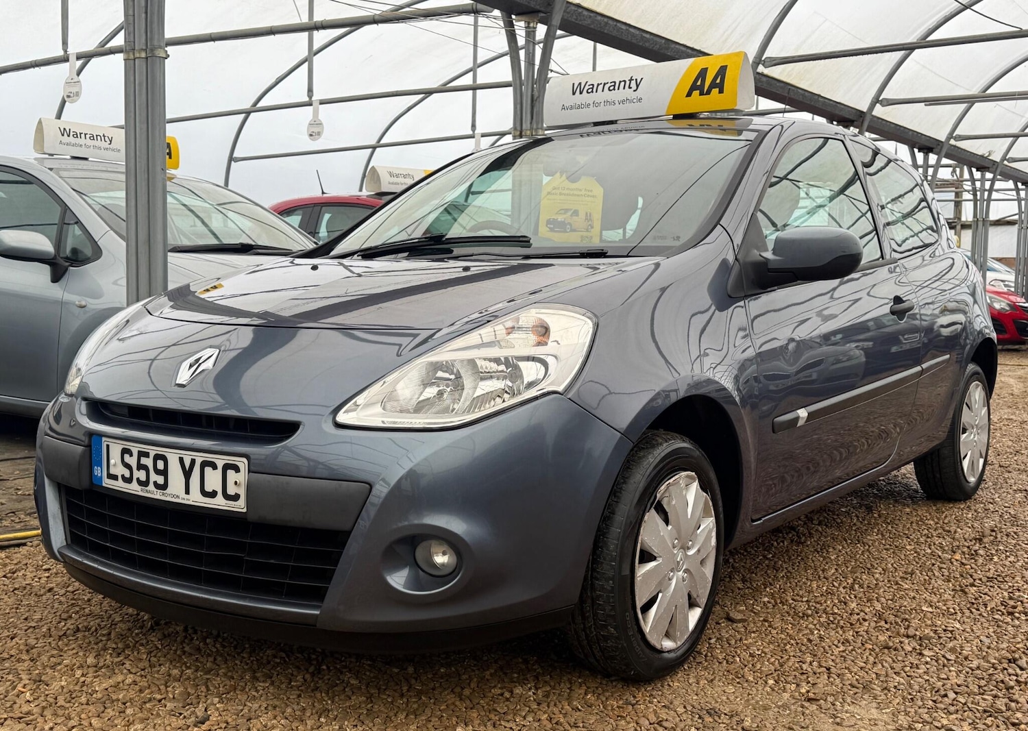 Used Renault Clio for sale - 77345126: Photo 42