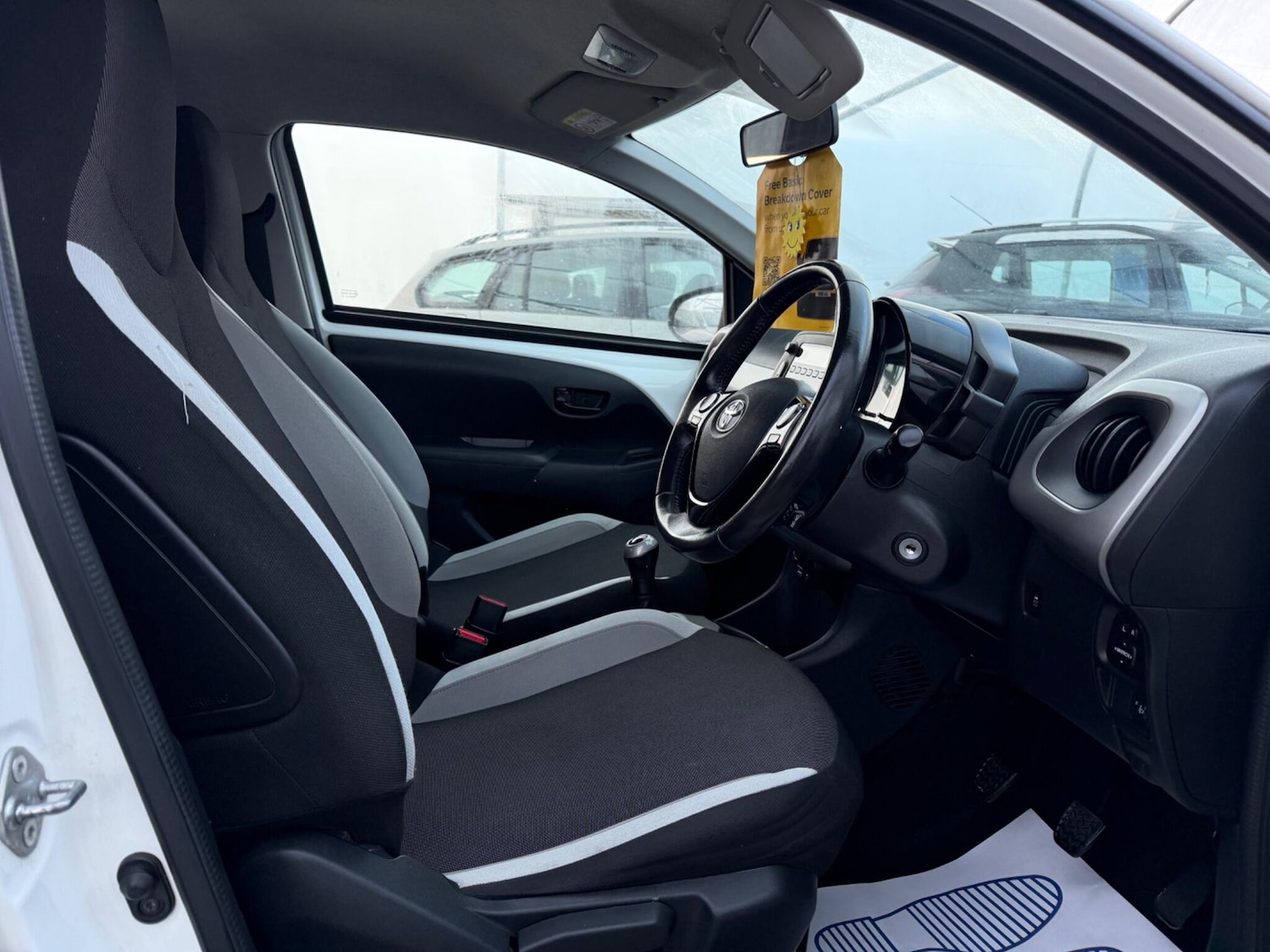 Used Toyota AYGO 2015 for sale - 78046891: Photo 14