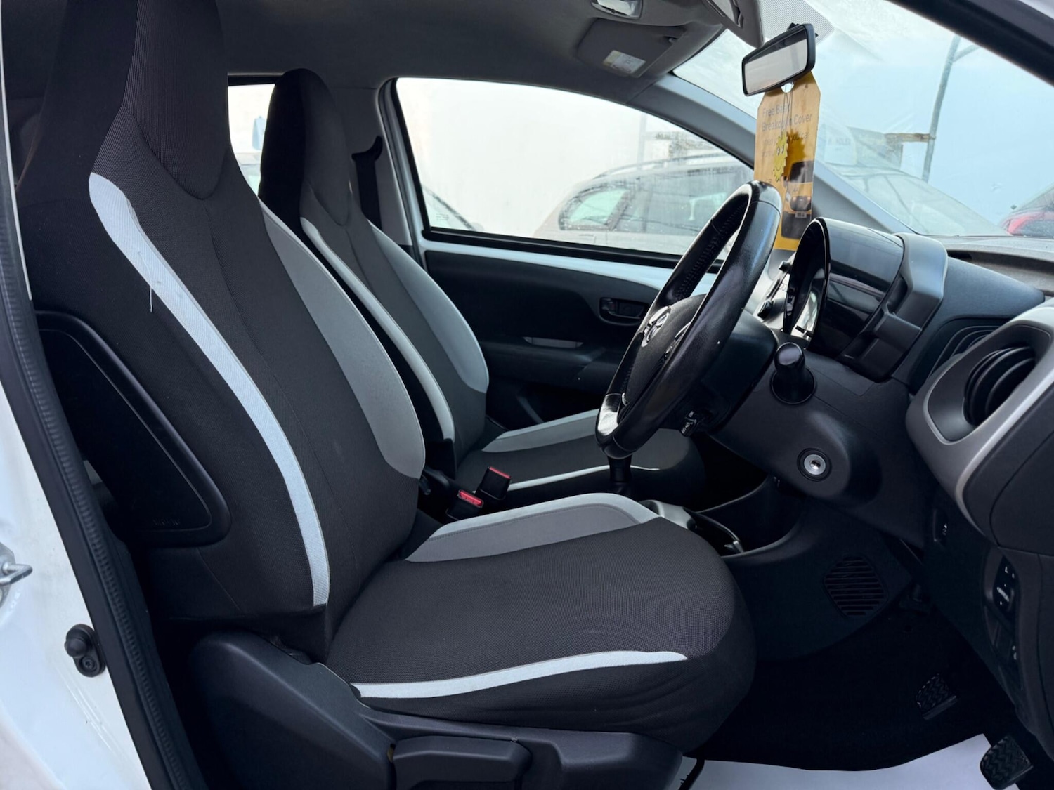 Used Toyota AYGO 2015 for sale - 78046891: Photo 15