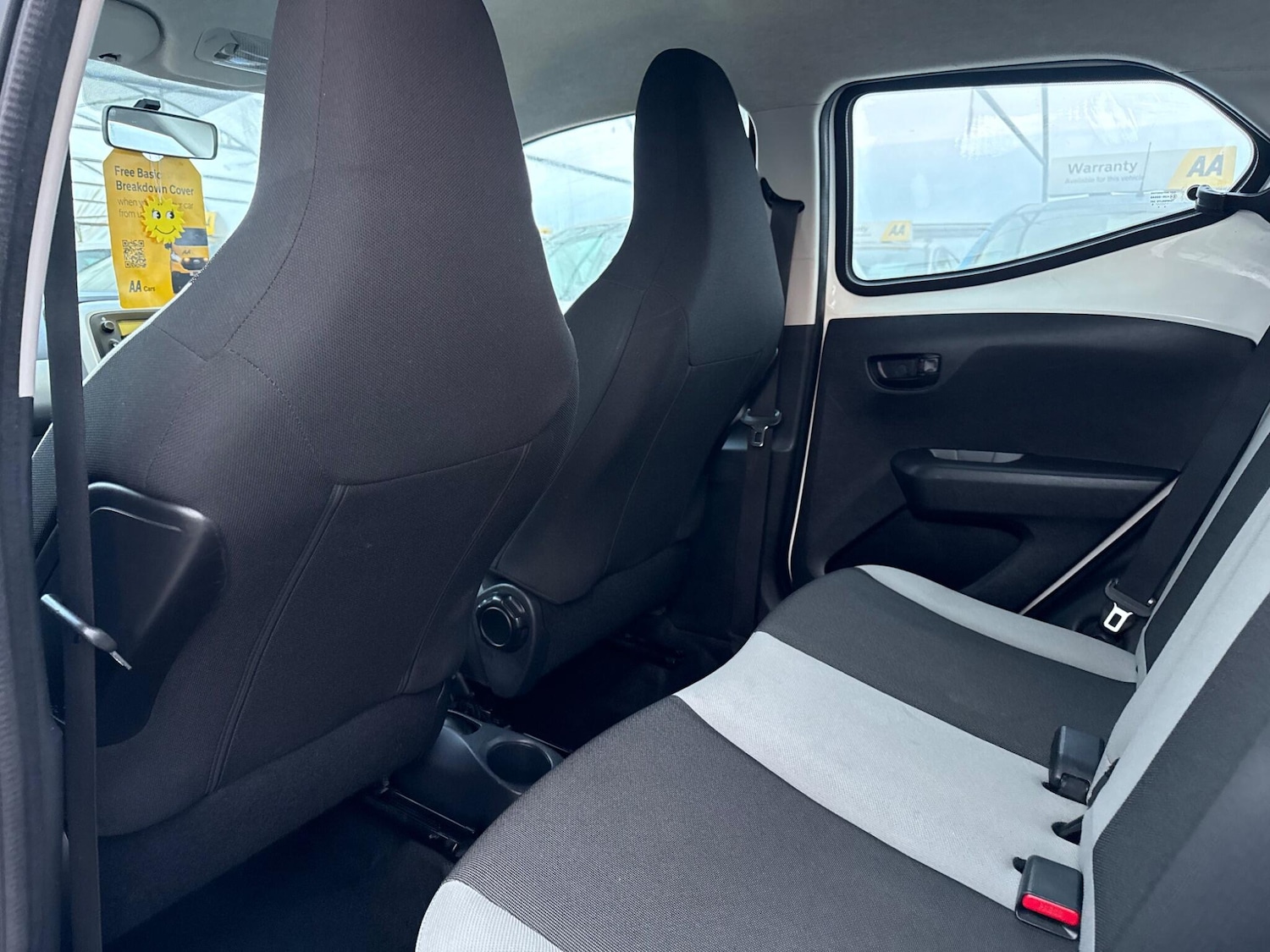 Used Toyota AYGO 2015 for sale - 78046891: Photo 26