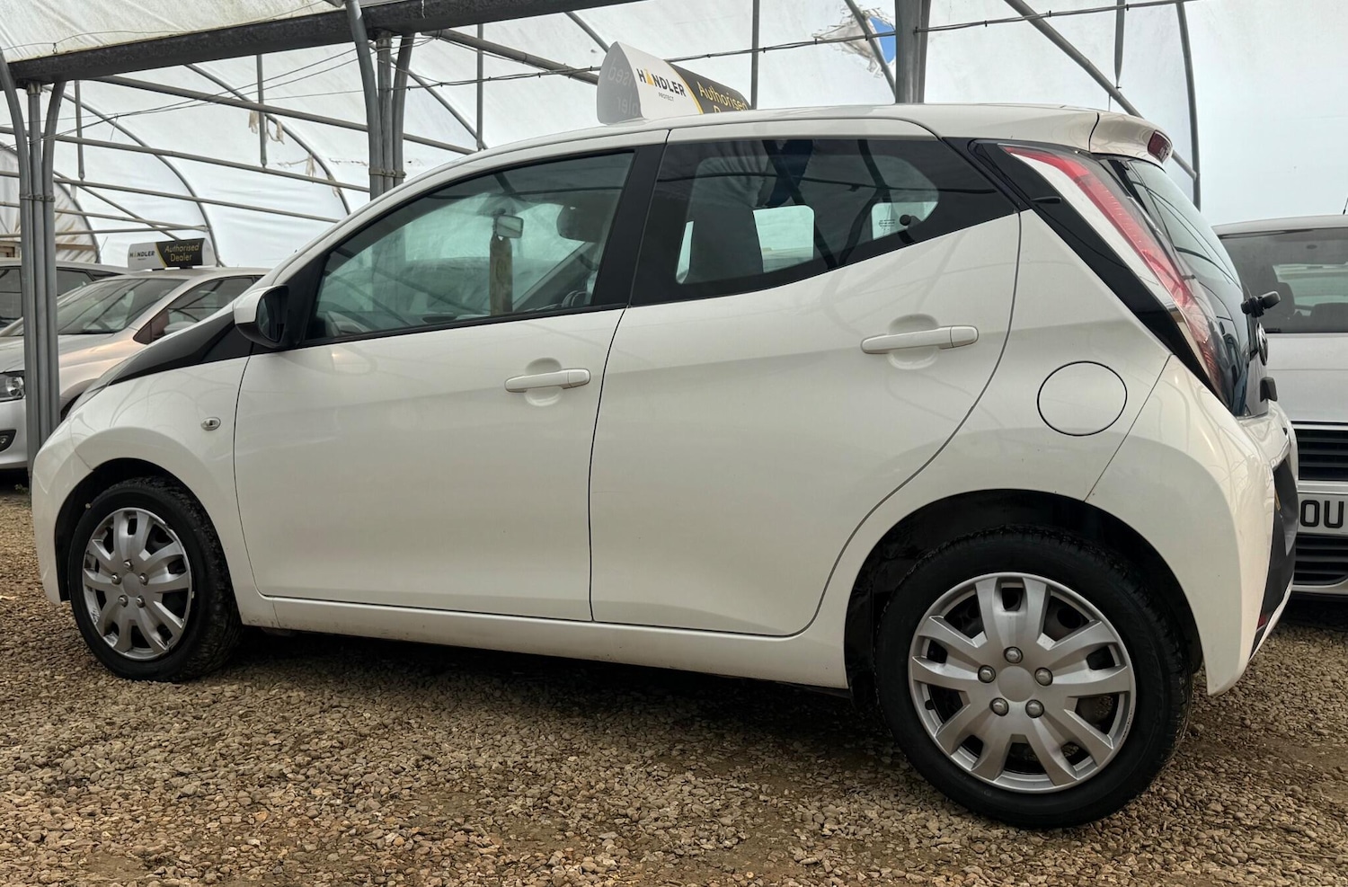 Used Toyota AYGO 2015 for sale - 78046891: Photo 39