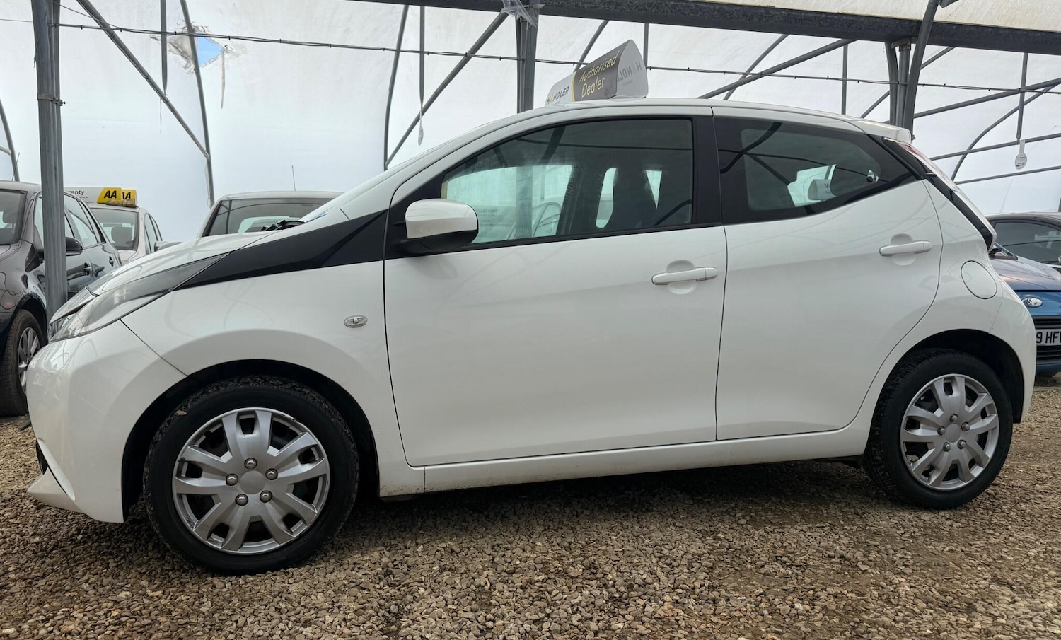 Used Toyota AYGO 2015 for sale - 78046891: Photo 41