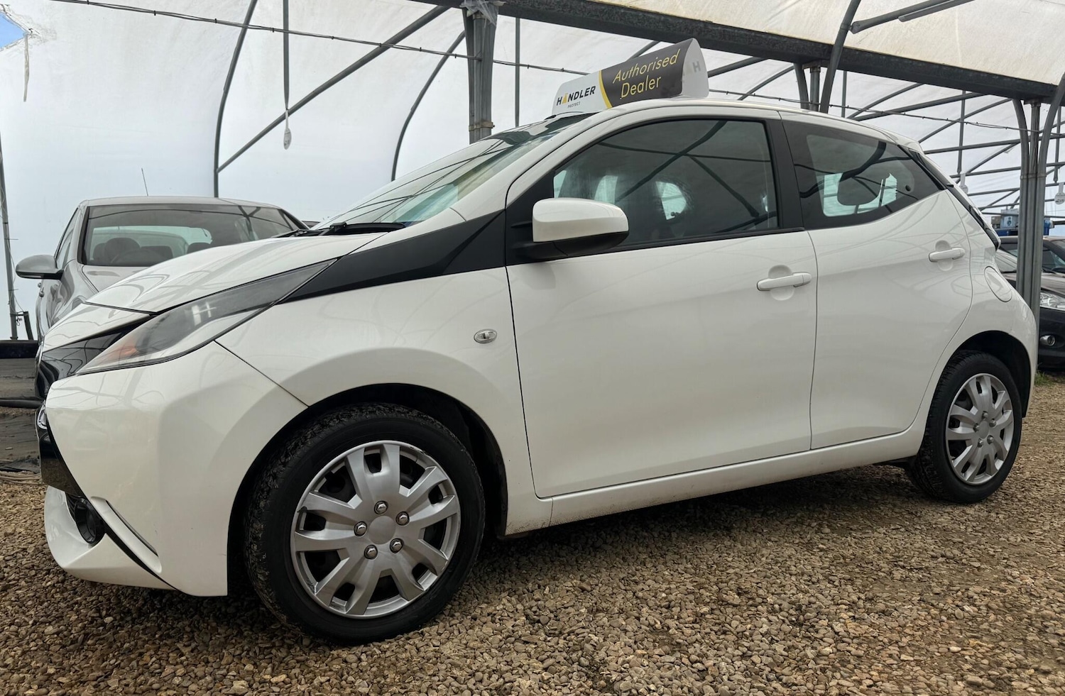 Used Toyota AYGO 2015 for sale - 78046891: Photo 42