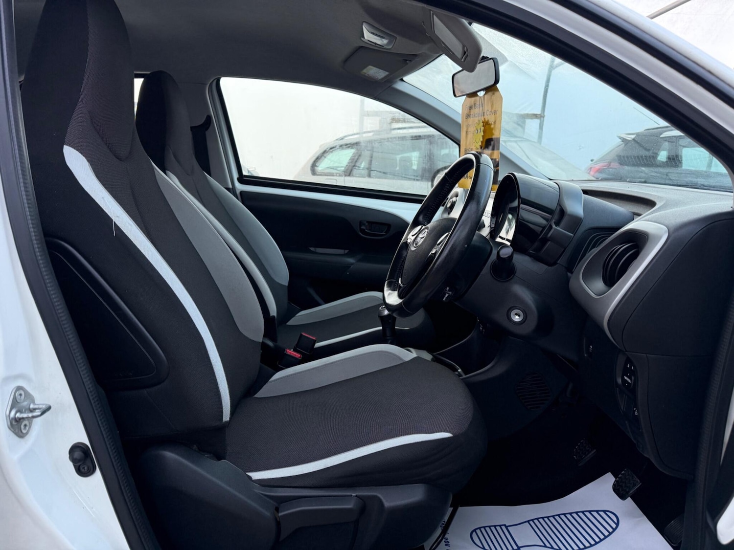 Used Toyota AYGO 2015 for sale - 78046891: Photo 47