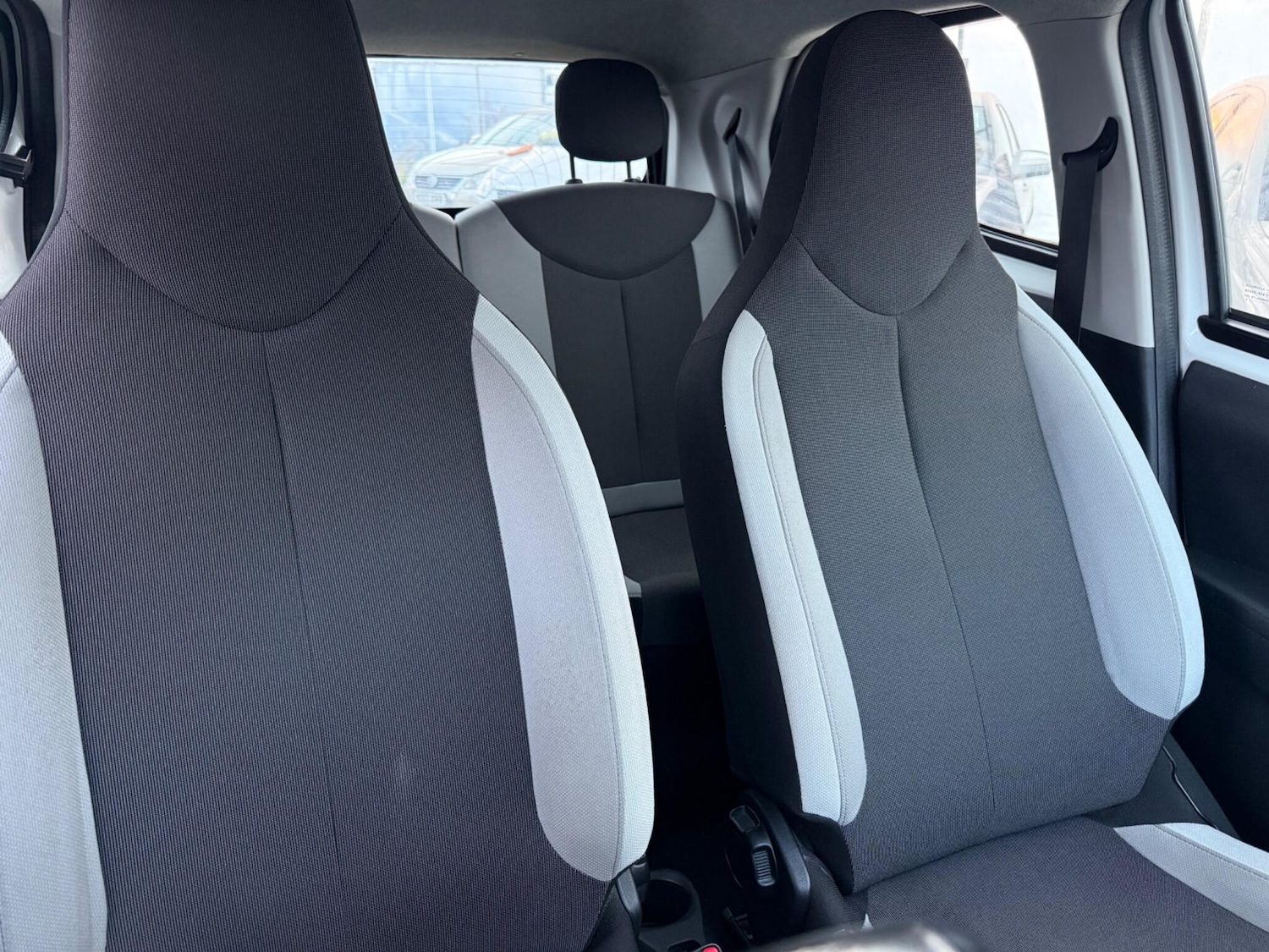 Used Toyota AYGO 2015 for sale - 78046891: Photo 49