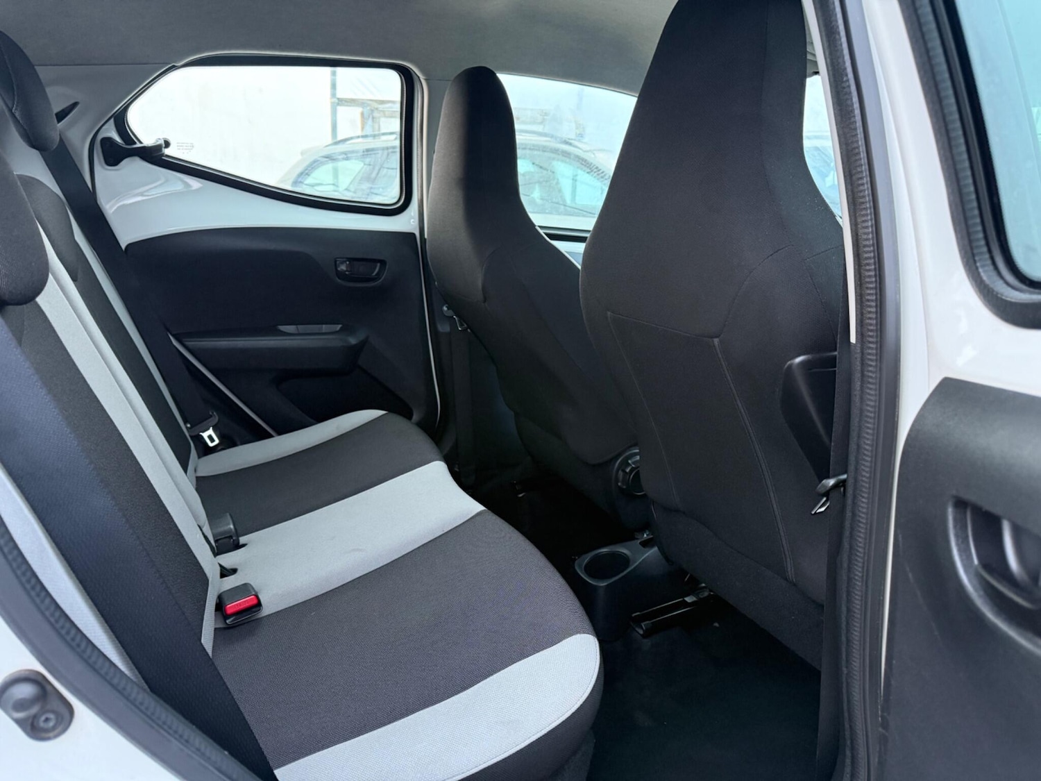 Used Toyota AYGO 2015 for sale - 78046891: Photo 51