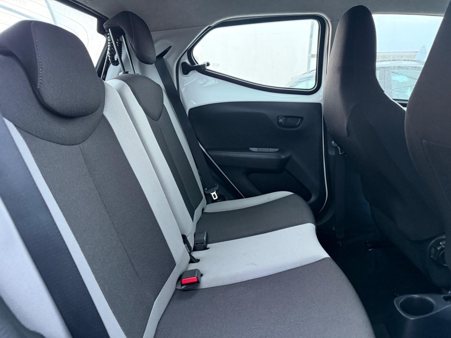 Used Toyota AYGO 2015 for sale - 78046891: Photo 52