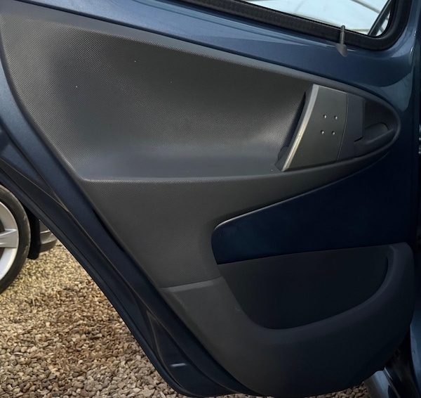 Used Toyota AYGO 2008 for sale - 76314276: Photo 64