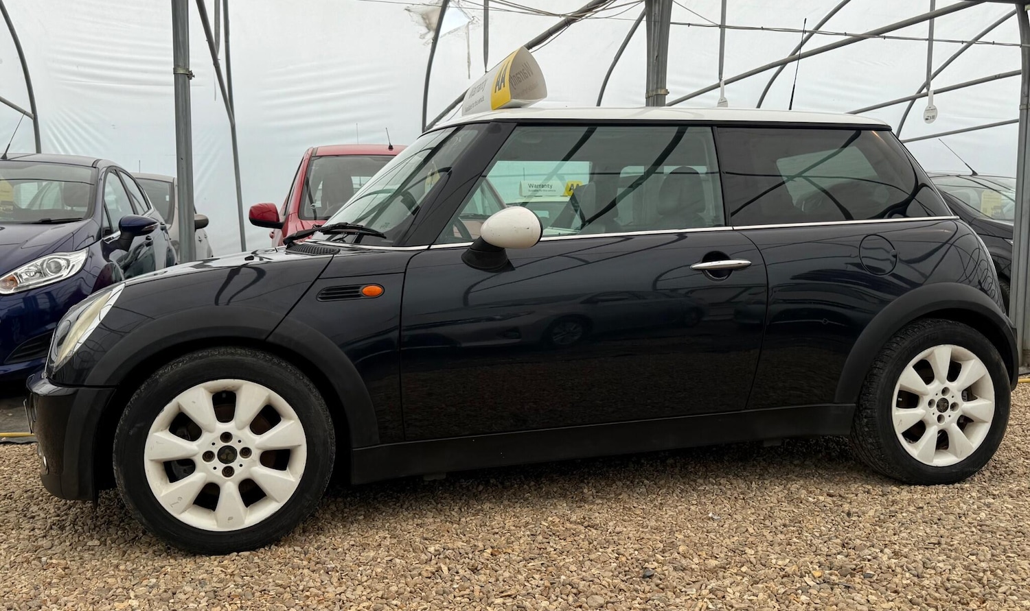 Used MINI Hatch 2005 for sale - 76072345: Photo 35
