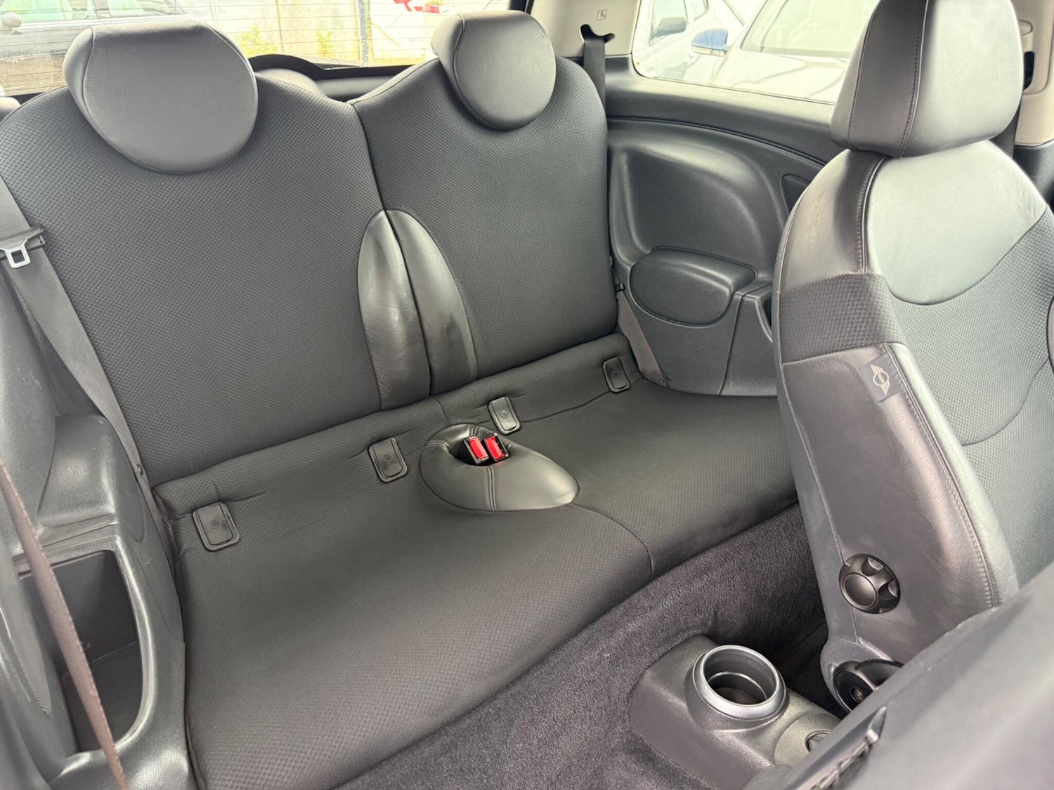 Used MINI Hatch 2005 for sale - 76072345: Photo 47