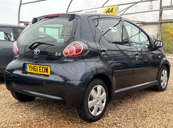 Used Toyota AYGO 2011 for sale - 76337368: Photo 10