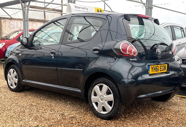 Used Toyota AYGO 2011 for sale - 76337368: Photo 11