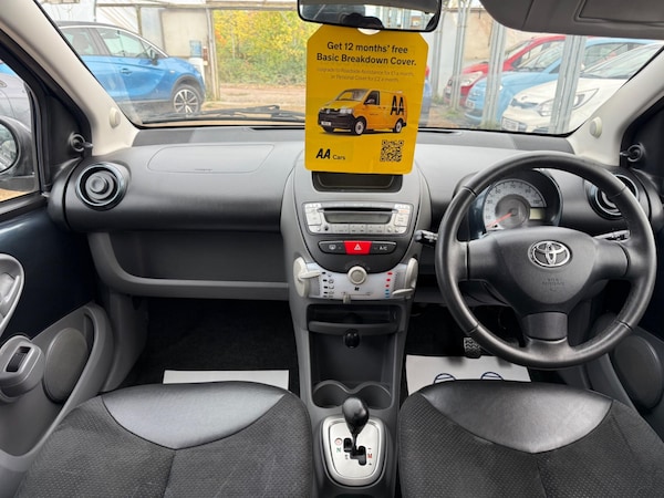 Used Toyota AYGO 2011 for sale - 76337368: Photo 21