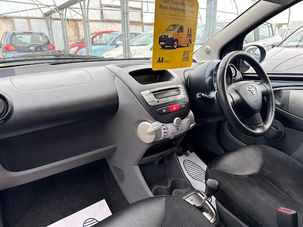 Used Toyota AYGO 2011 for sale - 76337368: Photo 28