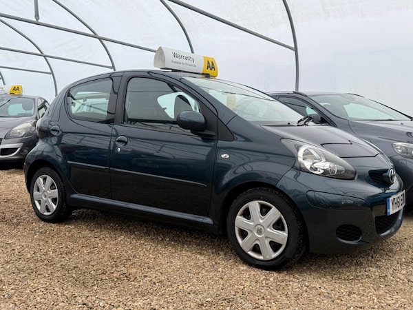Used Toyota AYGO 2011 for sale - 76337368: Photo 31