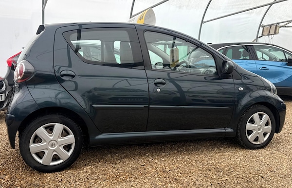 Used Toyota AYGO 2011 for sale - 76337368: Photo 35